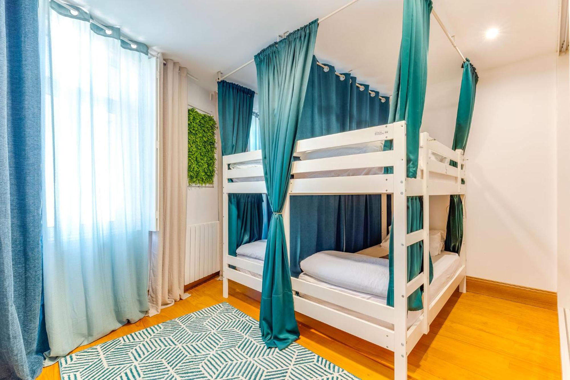 Cozy Nest Hostel