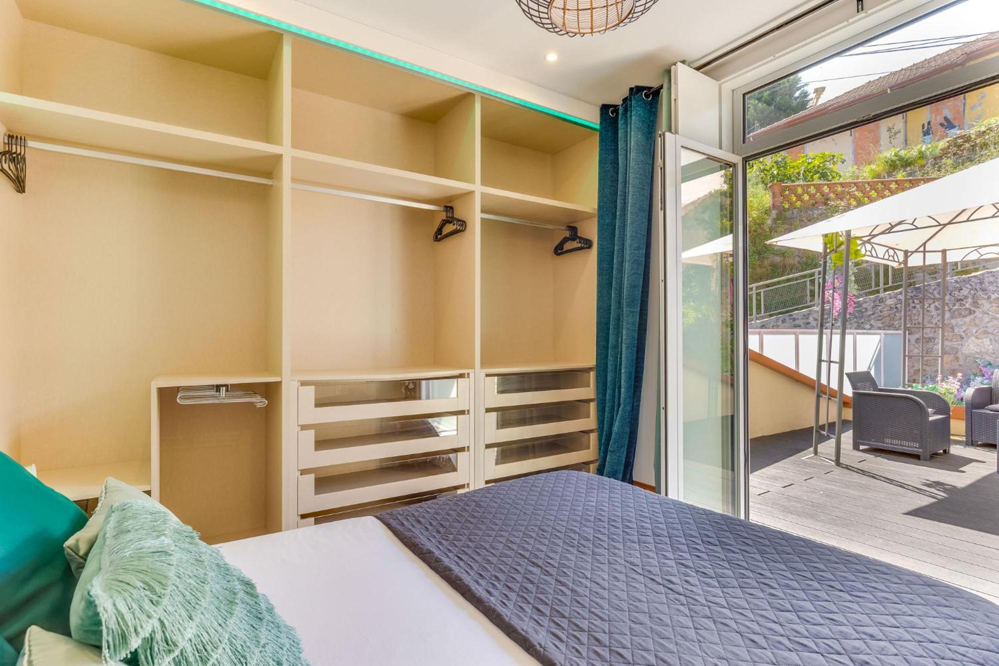 Hostal Cozy Nest *